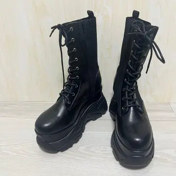 컨디션 최상 R&E 통굽 러버 Storm 삭스 레이스업 미들 부츠 블랙