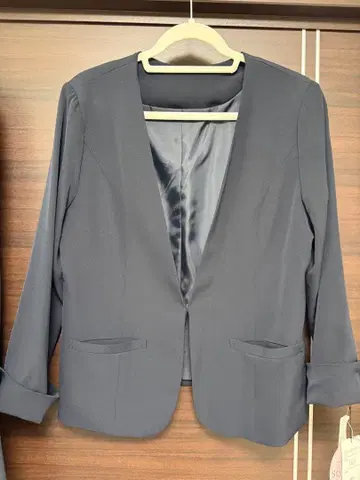 다크 그레이 노카라 수트 상하의