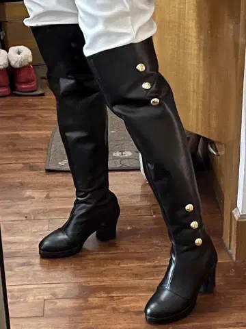 종말의 세라프 백야 미카엘라 코스프레 신발 사이즈: 25 재질: PU