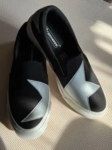 CONVERSE 스키드 그립 BS 슬립온