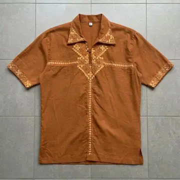 자수 디자인 오픈 카라 셔츠 브라운 민족 패턴 에스닉 구제 의류