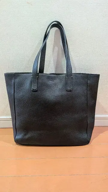 MARGARET HOWELL idea 블랙 가죽 토트백