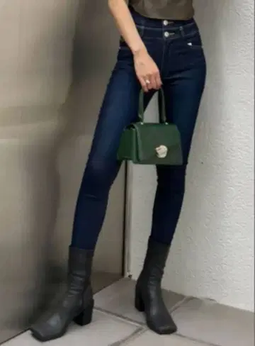 새상품급 EMODA [ ELDER ] SYM 하이웨스트 데님 XS