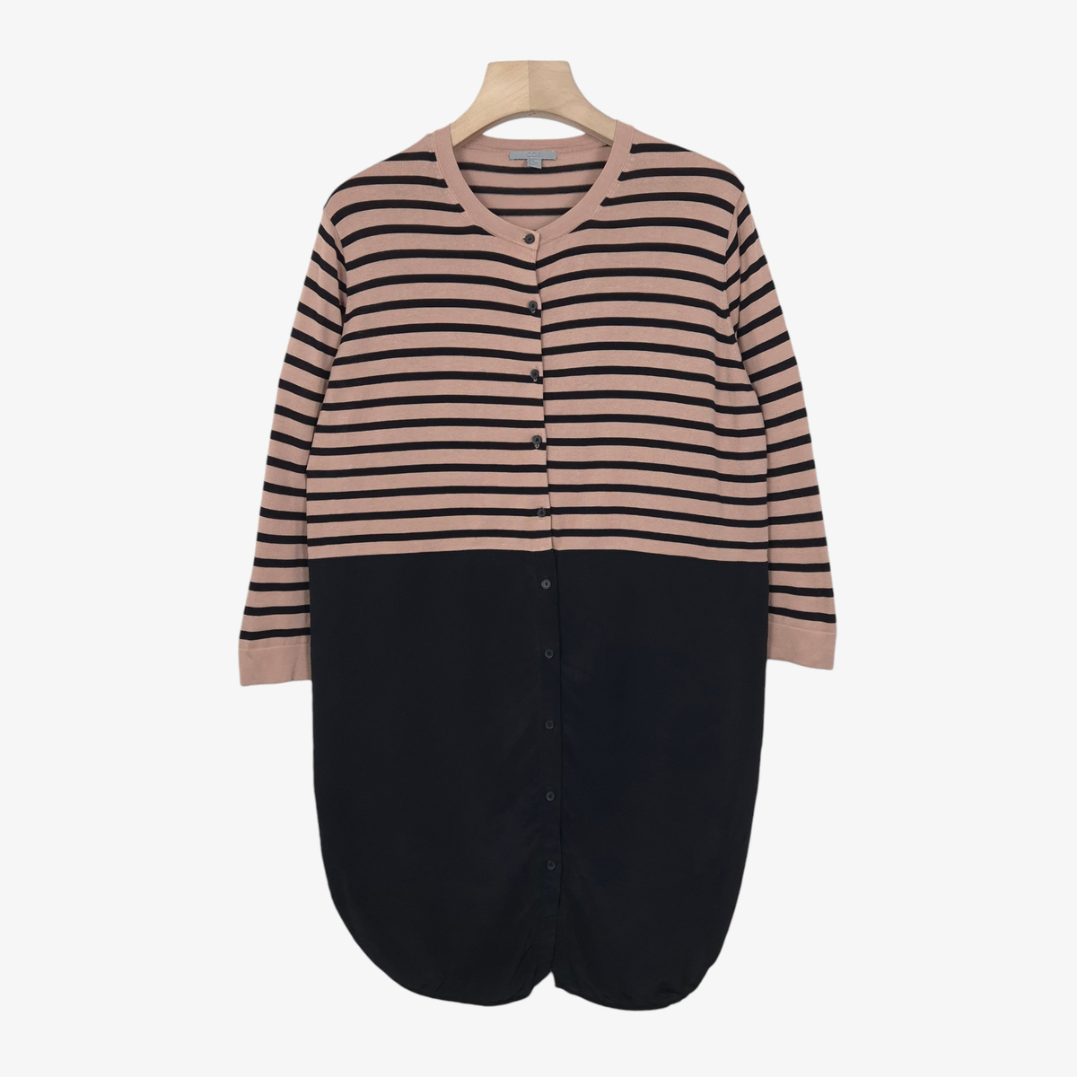 24SS COS Striped Knitted Mini Polo Ralph Lauren Dress # on Bunjang Global Site. 24SS COS Striped Knitted Mini Polo Ralph Lauren Dress # on Bunjang Global Site.
