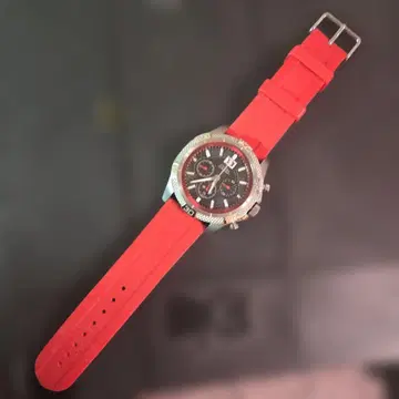 GUESS 한정판 크로노그래프 시계 레드