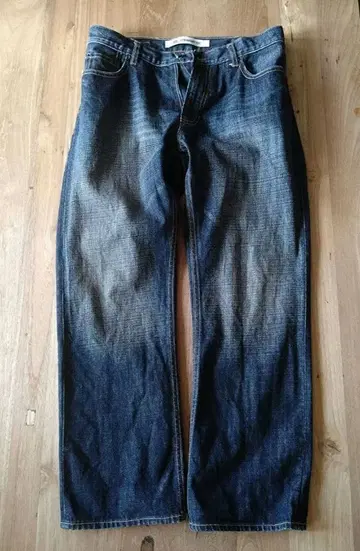 GAP STRAIGHT FIT GAP JEANS EST. 1969