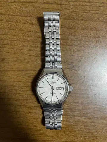 SEIKO 쿼츠 손목시계 실버