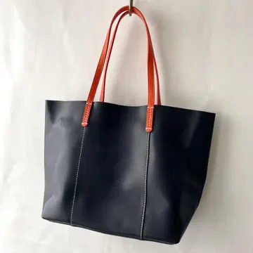 컨디션 최상 이탈리아 가죽 A4 토트백 블랙 오렌지 수납 가방 포함