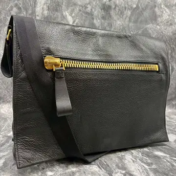 컨디션 최상 톰포드 빅 지퍼 메신저 백