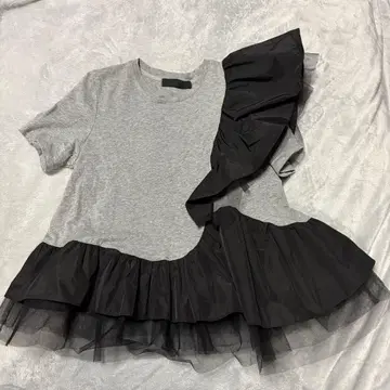 미카레미카레 시어 프릴 튤 비대칭 T셔츠