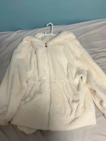 토끼 귀 후드티 M 지뢰계 양산형