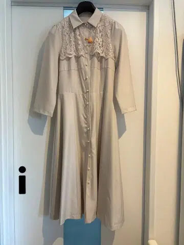 요크 레이스 절개 백 레이스업 셔츠 원피스 베이지