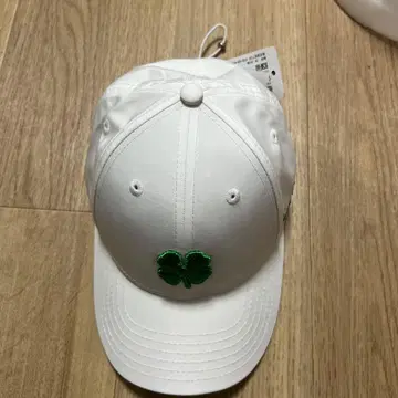 화이트캡 네잎클로버 자수 5500엔