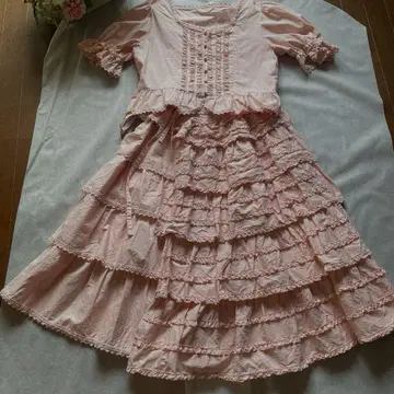 핑크하우스 스커트와 상의 셋업 2025년 핑크