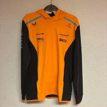 맥라렌 F1 후드 부착 스포츠 웨어