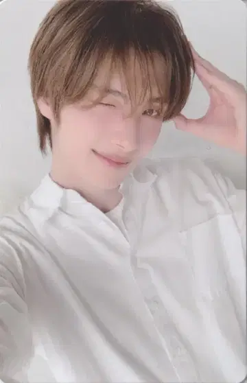 TWS COMPACT ver. YOUNGJAE play hard 깃털