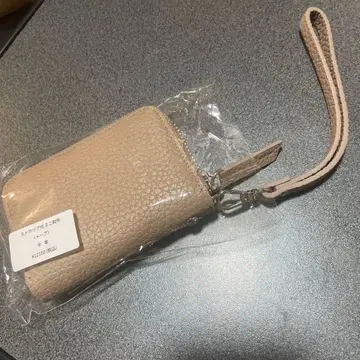 LISA LISA 스트랩 포함 미니 지갑 토프 소가죽 가격 인하