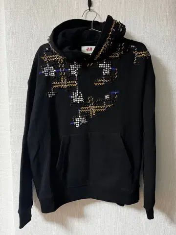 H&M 이노베이션 서큘러 디자인 스토리 후드티