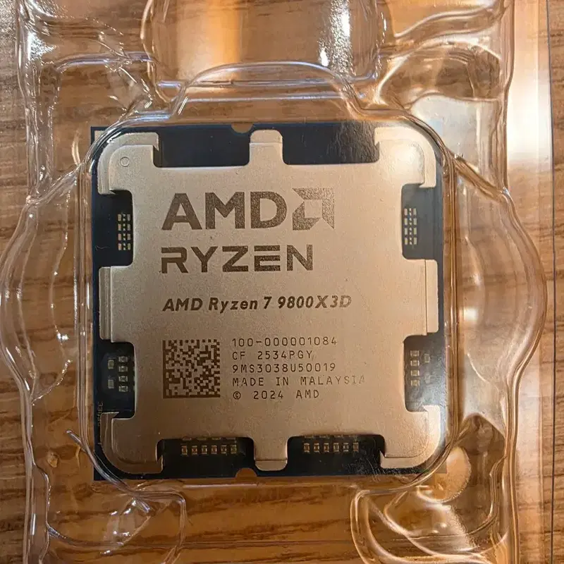 AMD Ryzen 7 9800X3D CPU 새상품