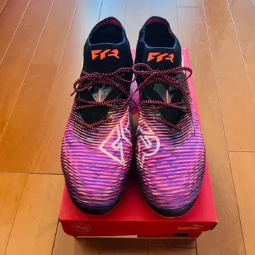 새상품급 Puma 축구 스파이크 퓨처 8 얼티밋 HG 27cm