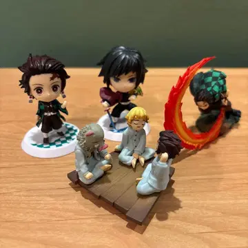 귀멸의 칼날 피규어 묶음 판매 탄지로 젠이츠 이노스케 토미오카 기유