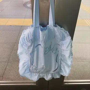 Lam Balm 라무 빅토리아 자수 필로우 토트백 블루