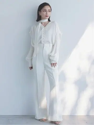 anuans 백 벤츠 세미 플레어 팬츠 IVORY M