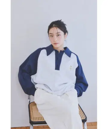 Lily Bear 폴로 맨투맨