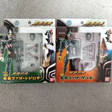 가면라이더 히비키 장착 변신 가면라이더 토도로키 가면라이더 잔기