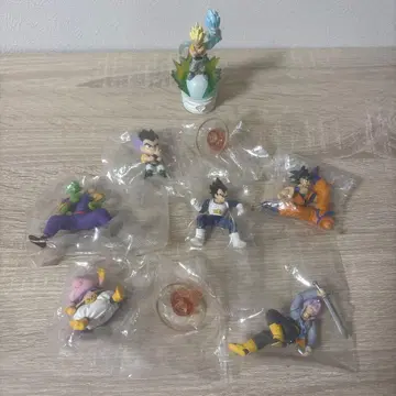 드래곤볼 피규어 손오공 베지터 마인 부우 피콜로 트렁크