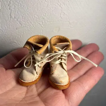 브라이스 아이시 인형 가죽 베이지 부츠