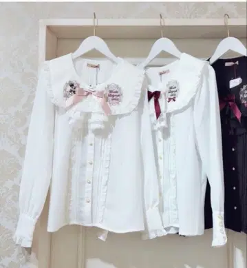 [택 포함 새상품] Amavel 로얄캣 블라우스 아마벨