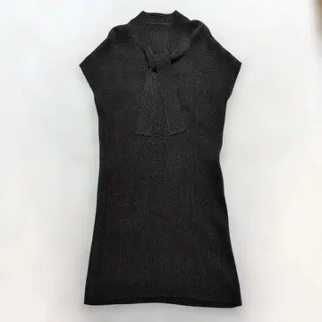 SPECCHIO 스페치오 블랙 슬리브리스 리브 원피스 40