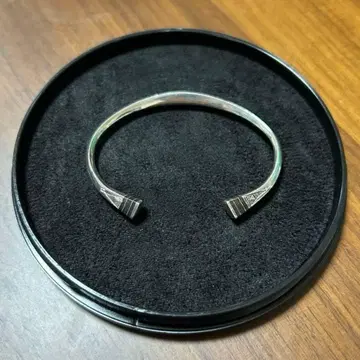 투아렉 실버 뱅글