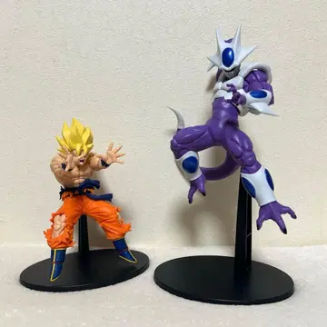 드래곤볼 Z MATCH MAKERS 쿠우라 VS 초사이어인 손오공 세트