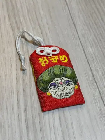 센과 치히로의 행방불명 칸다묘진 유바바 부적