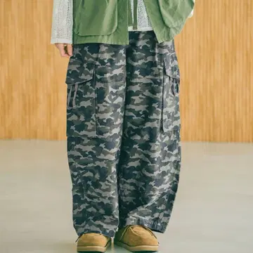 Niko and - 백 새틴 미니 리 팬츠