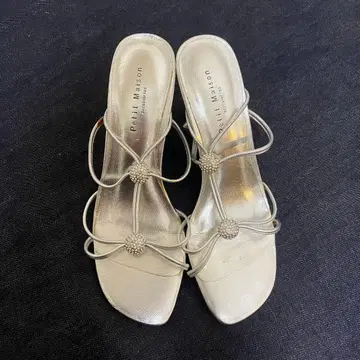 Petali Maison 실버 샌들