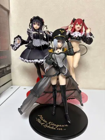 그 비스크 돌은 사랑을 한다 키타가와 마린 쿠로에 시즈쿠 리즈 피규어