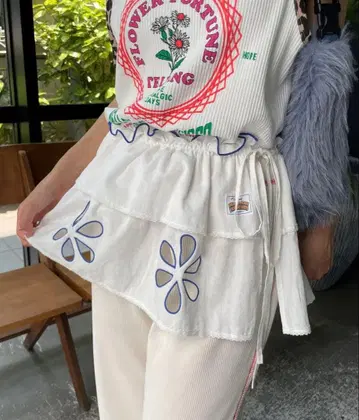 HELLO.SANFRANCISCO 멀티웨이 플라워컷 랩 스커트