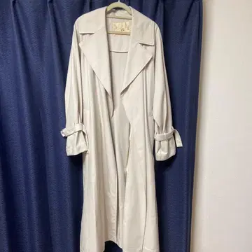 화이트 트렌치코트 허리 벨트 포함 나노 유니버스