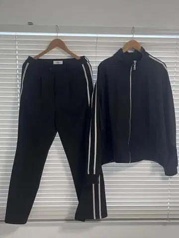 루즈/루스 드레이프 모드 하이넥 트랙 자켓 셋업