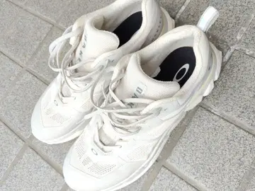 새상품급 Oakley 화이트 스니커즈 28.5cm