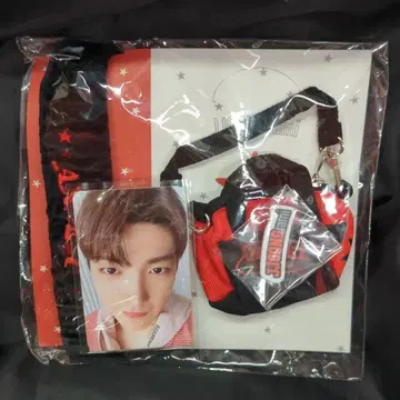 ATEEZ IN ICE CITY 홍중 하키 마스코트 세트