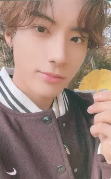 THE BOYZ MINI BOOK LAMP ERIC 트레이딩 카드