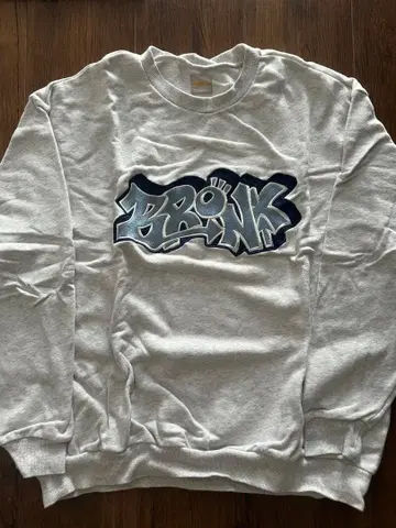 WHO'S WHO'S gallery 맨투맨