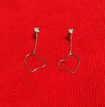 화이트 골드 k14 귀찌 하트 모티브