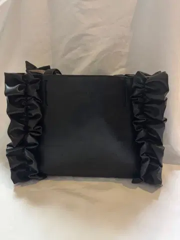 트리트 유어셀프 treat urself 프릴 토트백