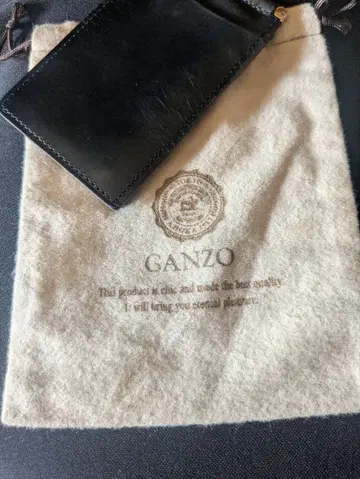 GANZO 블랙 가죽 머니클립