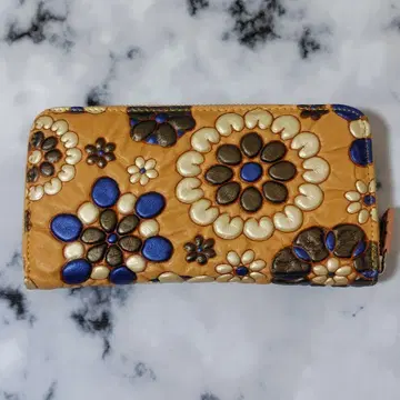 [택 포함 새상품] 장지갑 안나 비앙키 꽃무늬 돈피